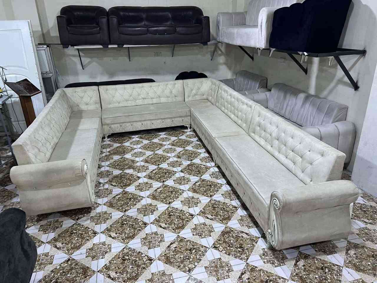 كنب • ١٥ نفرية • للبيع
