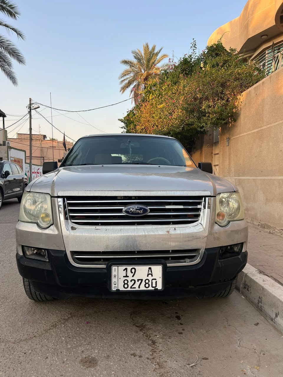 فورد اكسبلور 2007
سياره جاهزه كير مكينه كهربائيات
تبريد كله شغال
كشن كهربائي 
تخم تايرات 
شاشه 
كامره 
باتري 
داخل بيجي
سبعه راكب
سياره جاهزه من كل النواحي 
سياره كير ومكينة مال راس الثور ياباني اقتصادية بصرف البانزين 
مكان السياره كربلاء 
رقم كربلاء دولي جديد 
سنوية لغاية 2031
السعر  80 ورقة  
بيع او مرارس 
رقم ***********
