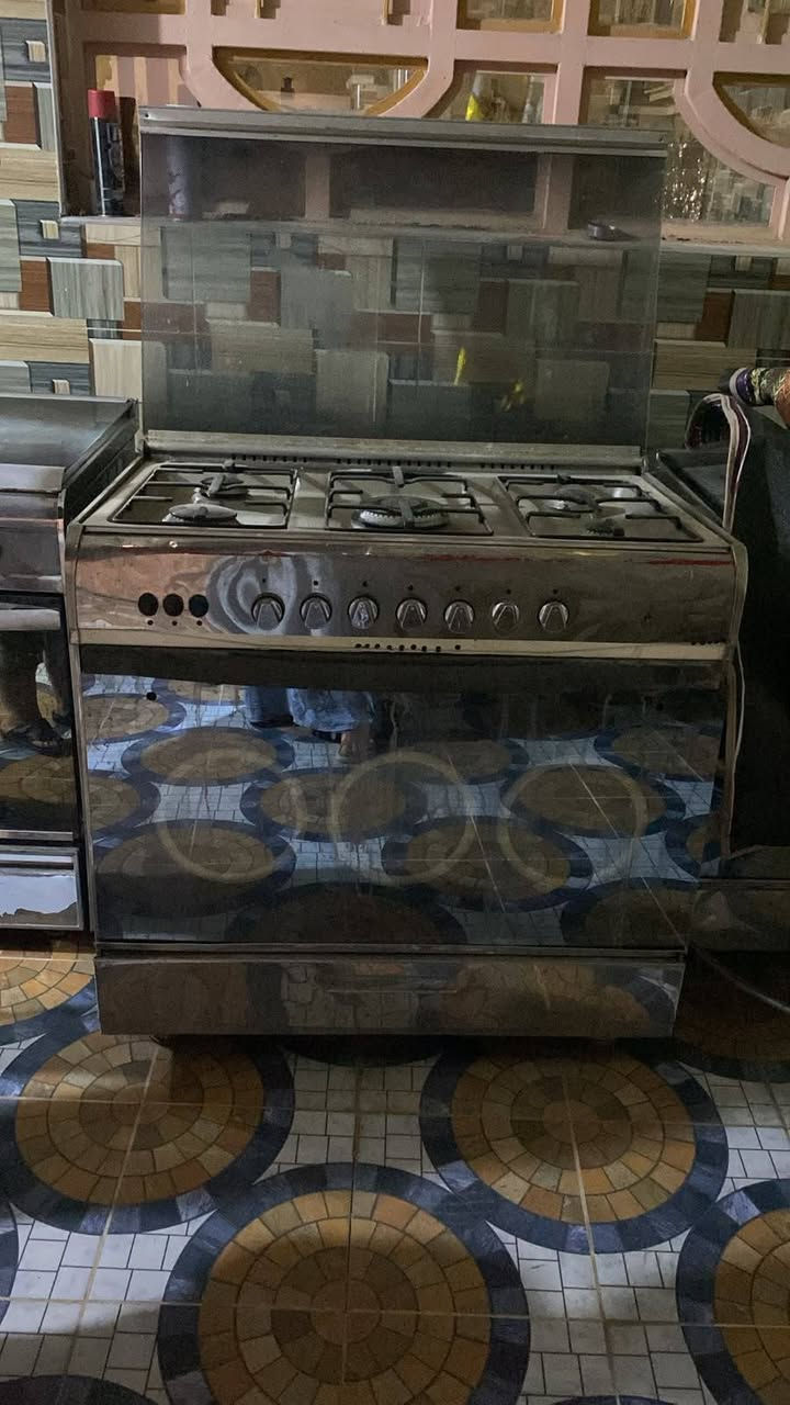 طباخ • انفسيل • شغال