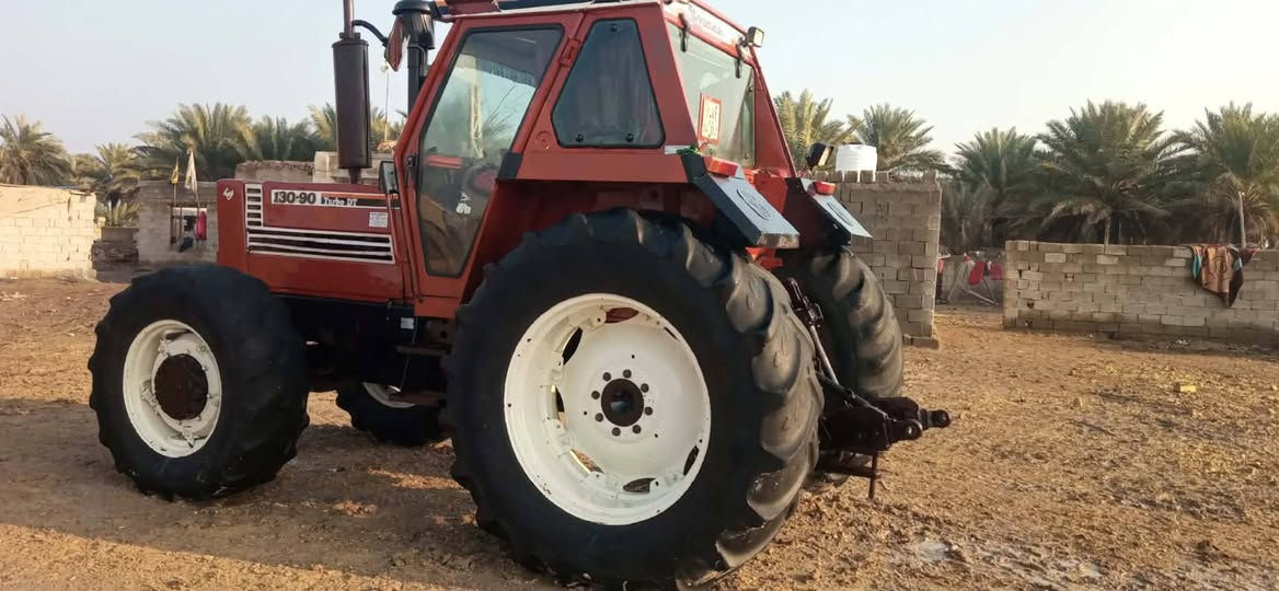 سلام عليكم مكينه البيع فيات فول مواصفات اكسل بارز تكمه عرضيه محرك لاتنقيص ولاتبخير جاهزه للعمل *********** اتواصل عل واتساب
