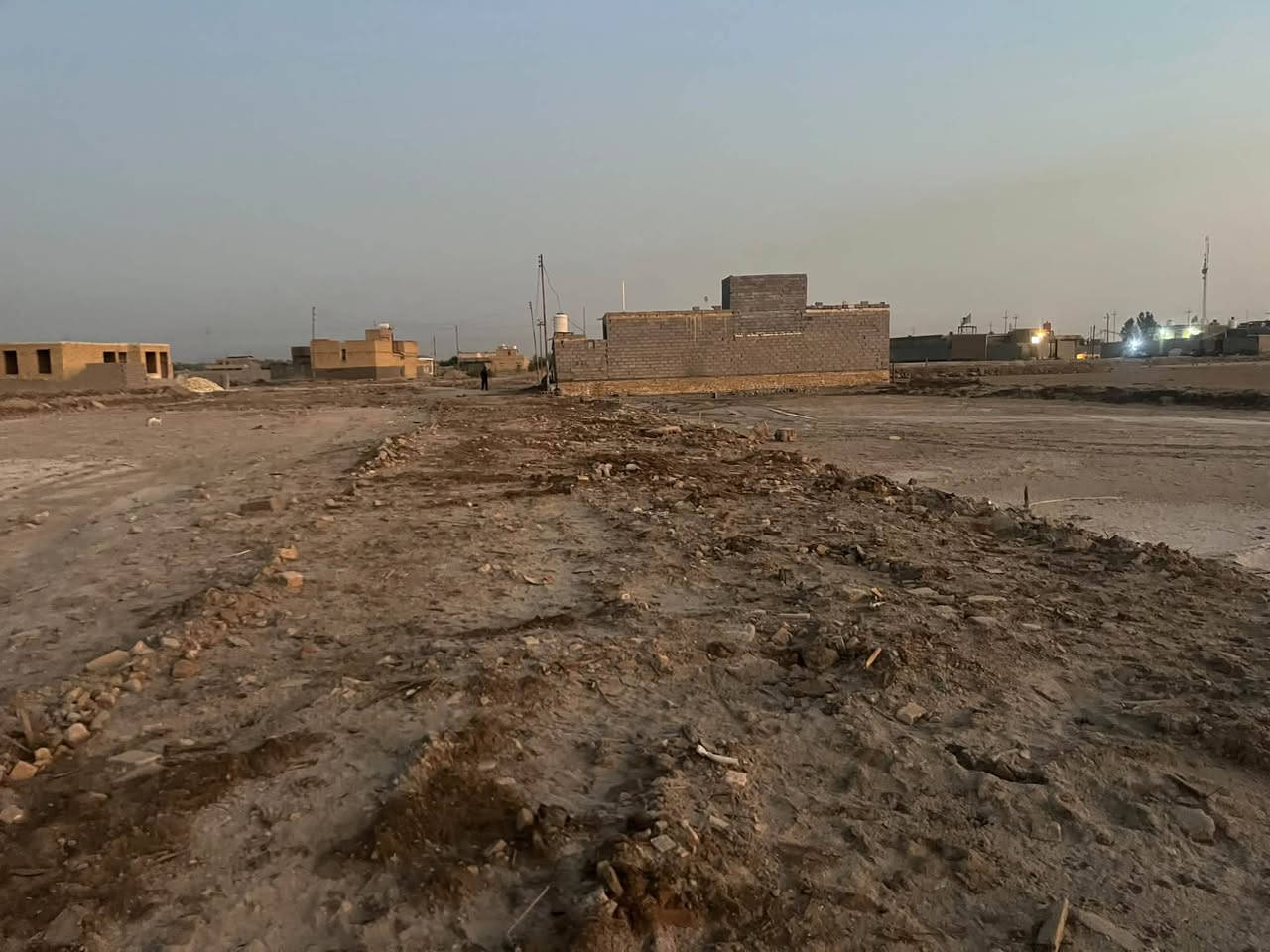 قطع أرض • مناسب للبناء • قابل تفاوض