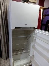 ثلاجه • ٢٦ قدم • نظيفه جداً