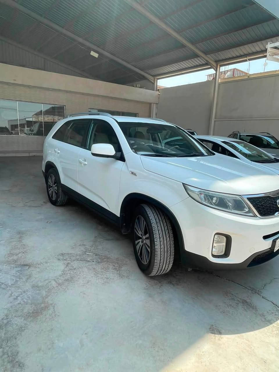 معرض الحسن لتجاره السيارات 
العنوان واسط الزبيدية 

كيا سورنتو 2013 
رقم أربيل 
سنويه ورقم جديد

محرك 4سلندر 
مواصفات عادي 

محرك بلادي ع شركه مامفتوح 
ماشيه 130 الف 

مكفوله عدا بارد بسيط بجاملغ الخلفي 

السعر 138$

***********
