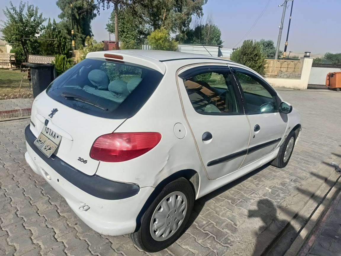 بيجو 2011
رقم اربيل بطانيه
كير محرك شرط
تبريد شغال فقط يحتاج غاز
فول توماتيك
طخم تاير جديد
ابيع شرط التحويل
بيها 3 قطع صبغ بدون داخل
السعر 25$
شراي اتصل لا تعلق 
***********
 بي واتساب تل كيف, نينوى
