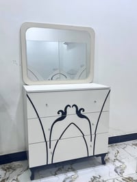 غرفة شبابية • بيها مجال