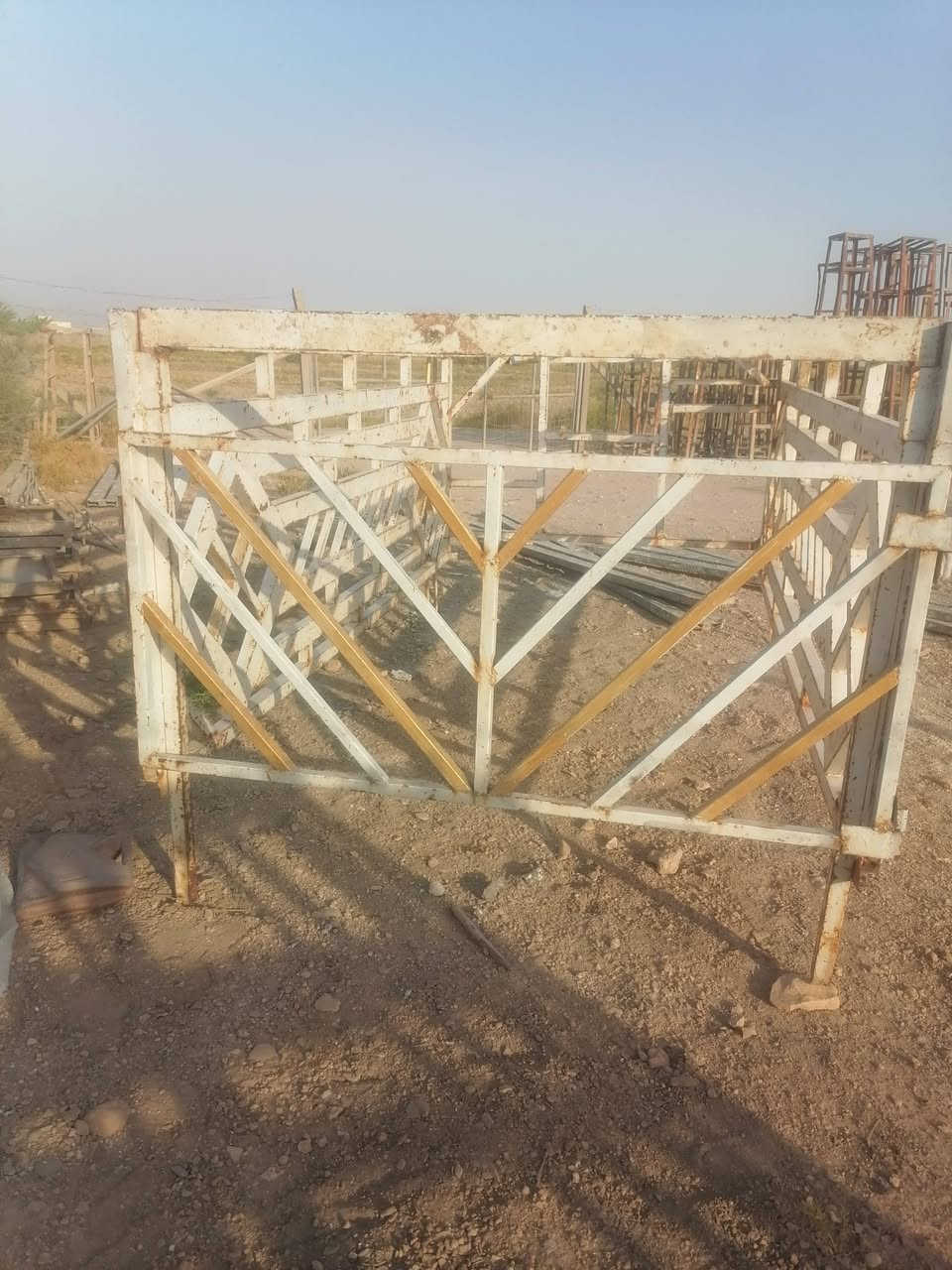 للبيع محجر كيا فحل ارتفاع 110 سعر 275وبي مجال قليل عنوان سماوة قضاء الرميثة ***********
