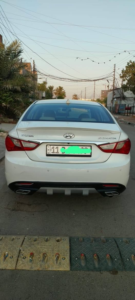 للبيع فقط هونداي سوناتا موديل ٢٠١١ خليجي ٢٤٠٠ مكينه جديده سنويه وهزه جدد وباسمي  صدر امامي خلفي كله جديد تبريد ثلج مري شفط حساسات خلفيه  شاشه +كامره خلفيه السونار مرفق مع الصورالسياره في الحقيقه احلى بالعافيه  على الياخذها بغداد حي الجهاد السعر ]١٠٦]
***********
