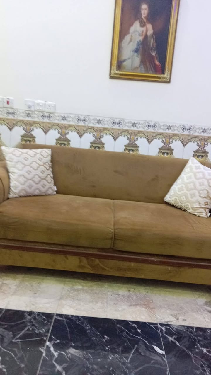 سلام عليكم عندي تخم للبيع
بيع مستعجل سعر تصال علا رقم شراي يجي مو شراي لا يجي 8مقاعد *********** مكان بغداد الدوره
