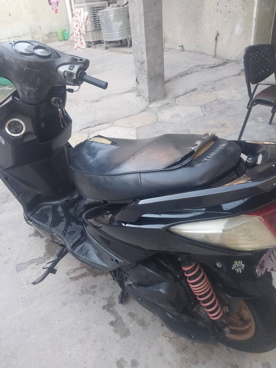 350 وبيها مجال بالحسينيه***********
