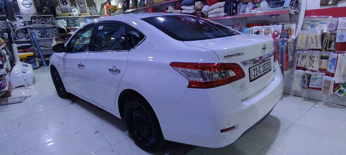 نيسان سينترا 2015خليجي  119هه زار رؤشتوه گيرو مه كينه ي به شه رت  به س ژير دؤسه يه كي بؤياخه  ده عاميشي بؤياخي نيه تايه و ويل كراوه به 16 سه نه وي 2مانگيكي ماوه ته حويل و غه رامه به شه رت موشته ريت ته له فون كه له خزمه تام 
شوين هه له بجه ي تازه 
***********
*********** السليمانية, العراق
