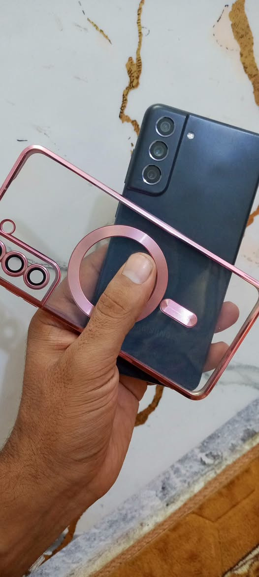 جالاكسي S21 FE • 256 جيجا • شاشة 120 هرتز