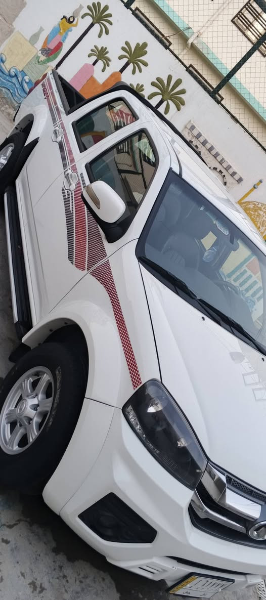 سلام عليكم كريت ويل 22رقم بابل سنويه جديده
سياره جديده حيل كفاله من كل شي 
مكينه كير عل شركه تبريد حداديه جديده جاهزه 
والسعر أتصل وبيك خير ودلال مكاني الديوانية 
أتصل ***********
