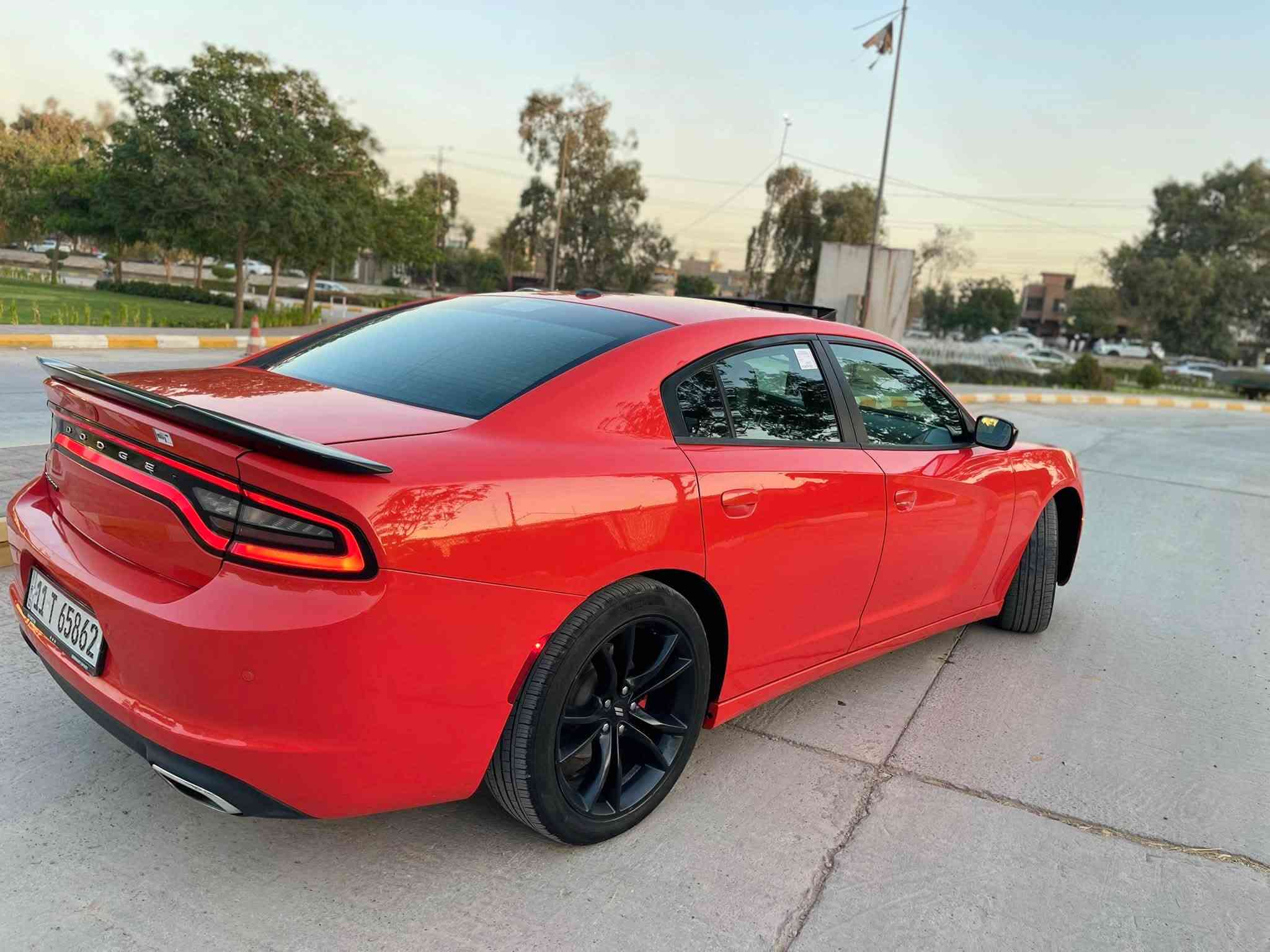 بسم الله الرحمن الرحيم
اللهم صلِّ على محمد وآل محمد 🤍

🚘 للبيع سيارة جارجر موديل 2018 خليجي وكاله هارلم ✔️

كير مكينه تبريد كفاله ❄️

🔹 6 سلندر تو ويل

ماشيه 72 K

🔹 رقم بغداد

🔹 وارد خليجي وكاله هارلم 

🔹 فول مواصفات

🔹 فتحة سقف

🔹 بصمة

🔹 كيشينات جلد

🔹 شعار Sxt

🔹 تدفئة كيشينات

🔹 حساسات خلفية

🔹 نظام Sport

🔹 رادارات جانبية

📌 حادث السياره

السيارة بارد بل باب خلفي فقط 🚀

سعر 220 وبيه مجال 

بغداد الدوره 

📞 للاستفسار: ***********

***********
