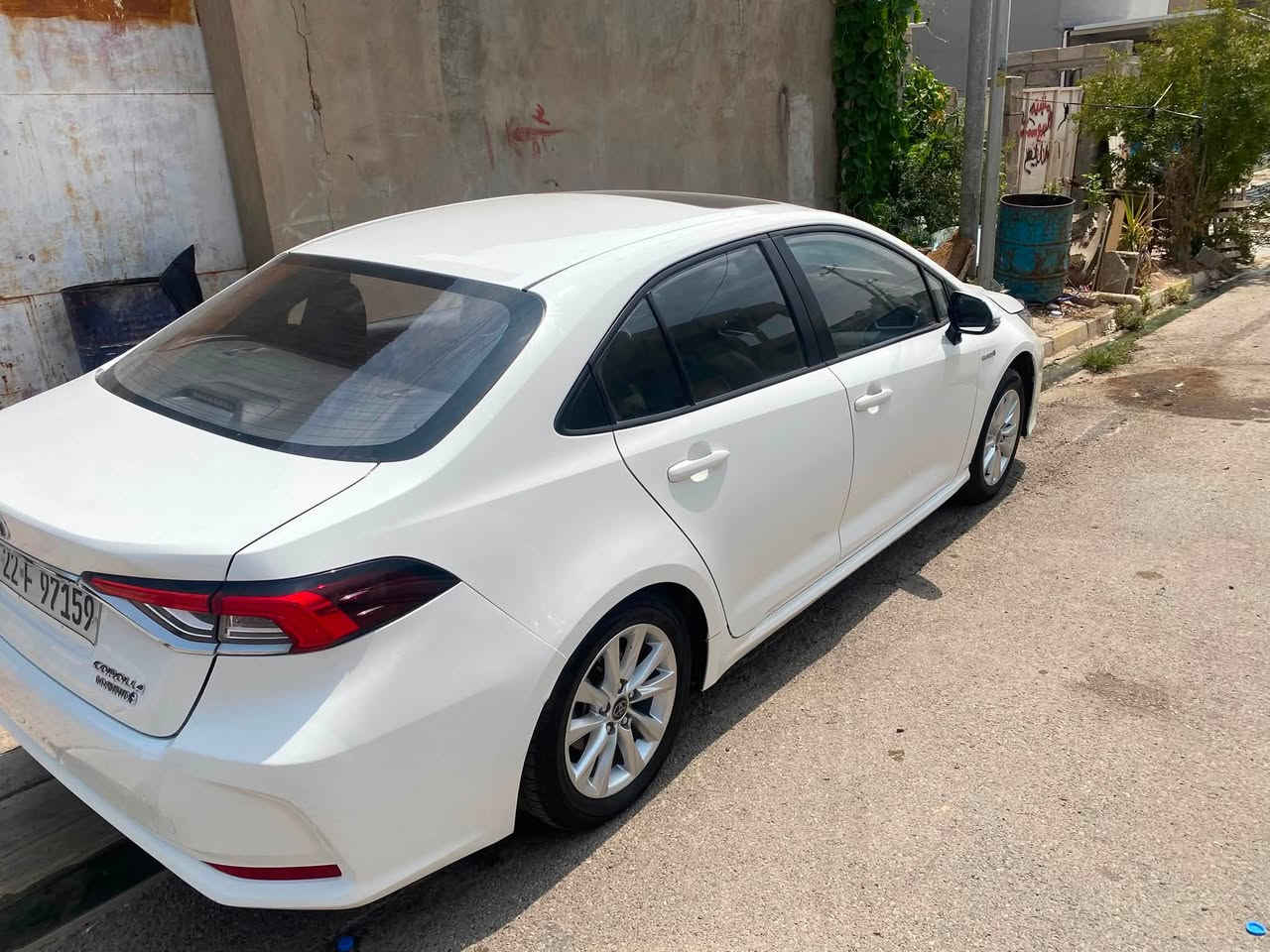 كورلا هايبرد صيني شكل خليجي موديل 24رقم اربيل بسمي بيها شبر صبغ بل قبغ صندوق بدون دواخل وبيها حالوب ماشية 42الف مكان كركوك السعر 145وبيها مجال***********
