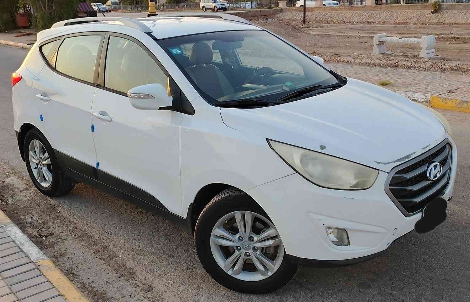 هيونداي توسان 2013 خليجي للبيع فقط
السعر 140 ورقة وبيها مجال
مكفولة من كلشي عدا بيهة مكانات بادي بيها جراد
ماشية 193 الف كيلومتر على ايدنا من 2013 لحد الان..... 
تخم تاير جديد... 
رقم واسط بأسمنا... مكانها بالكوت
للاستفسار الاتصال على الرقم فقط غير متواجد  على الفيس دائما
***********
