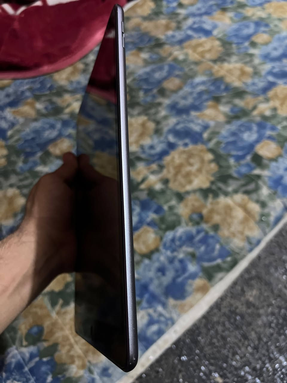 ايباد 9
سلام عليكم أيباد 9 ذاكره 64 ما مفتوح ونضيف كلش بطاريه شويه نازله ما اعرف شكد بس صرف كلش طبيعي 
بي فقط فطر ب كلاس خارجي ما مئثر ابد ملحقات فقط شاحنه
سعر 250 بي مجال او مراوس ويه ايفون
مكاني بغداد مدينه الصدر حي طارق 
موجود فقط واتساب ***********
