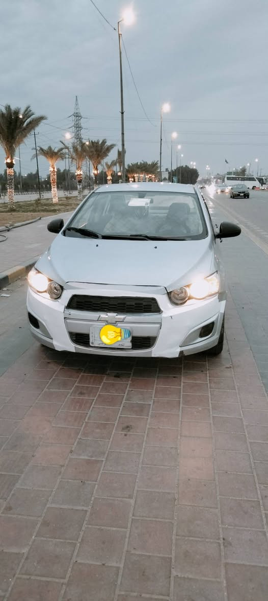 شوفرليت سونيك موديل 12 السياره جهازه محرك جديد 1800 ضفيره جديده كهربائيات كله جديد نقصها كمبريسر فقط وعلى ايدي وكير
وبيها شخوط بالصفاح ابيع ع الوضعها طبعا سابقا مابيها مشكله بس حاليا بيها شخوط وروجان بالبيبان فقط النجف, العراق
