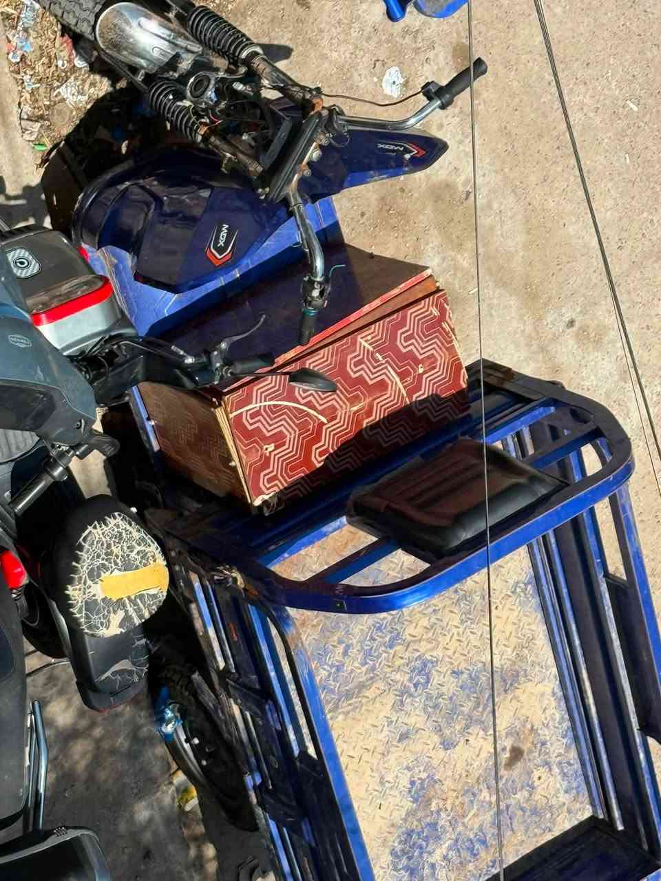 سلام عليكم ستوته شحن البيع نضيفه لي يريده ب 350 بدون بطاريات رقمي ***********
