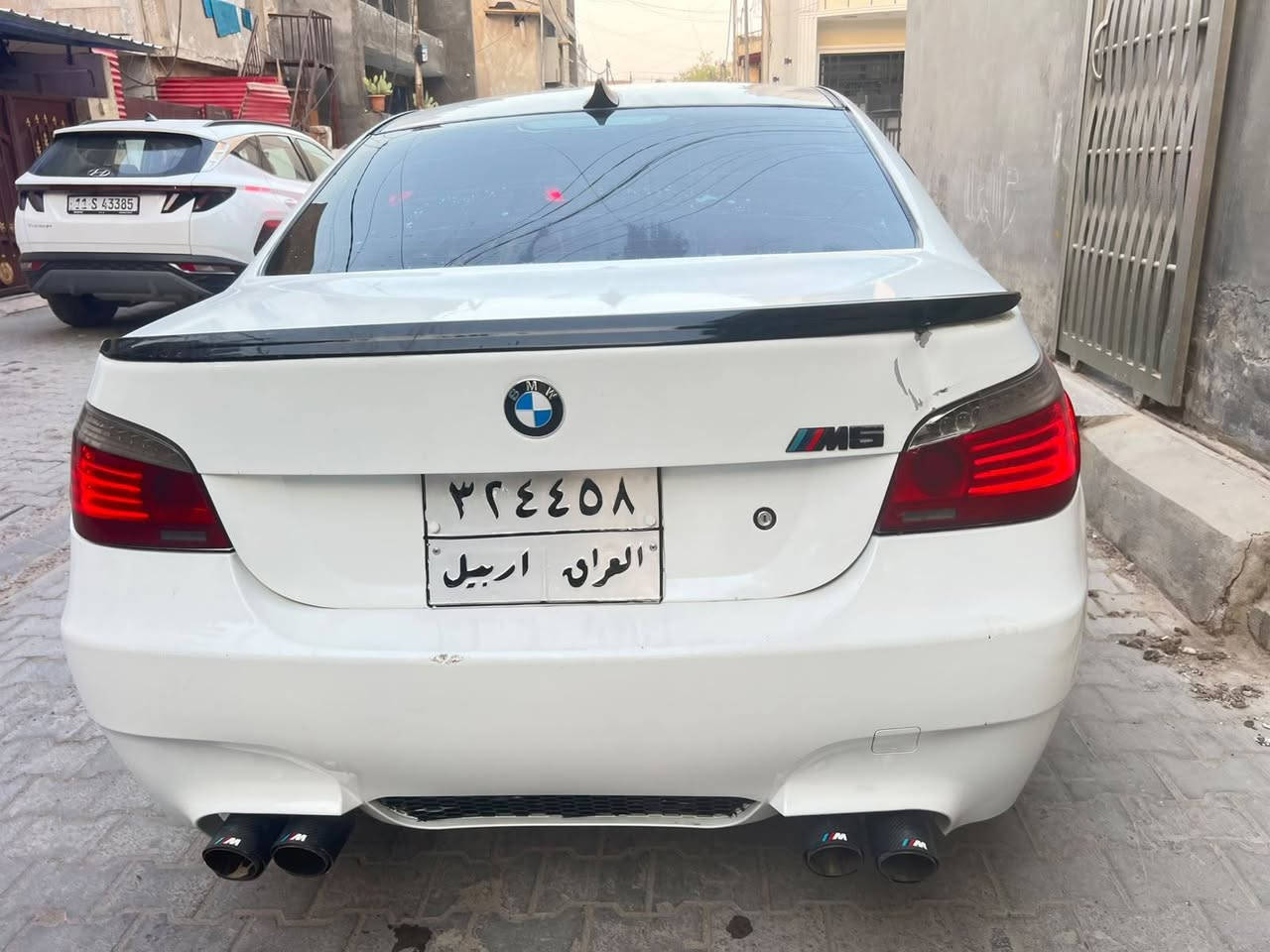 للبيع ميماتي بي ام دبليو 530 N52 B30 E60 
( خليجي ) 2008
لون ابيض متغير 
رقم اربيل تحويل ثاني يوم شرط. كهربائيات عل بلاد ماملعوب بيهن 

سيارة عليها كت M كامل
بيه صبغ حزام أثر جراد بدون دك أو جاكوج أو ضربة قمارة
مكفولة حتى من الصبغ القمارة  
1_بصمة
2_تبريد قطعتين
3_كروز سرعة
4_منظومة تبريد جديدة كاملة
5_مراية داخلية وجانبية عاكسة
6_تحكم ستيرن
7_كشنات كهرباء
8_شاشة أعطال
9_داخل بيجي
10_لايت زنون LED
11_كشنات  جلد بيجي
12_سلايد3طكات
13_ويل هامان M مع تخم تايرات جديد
14_بك لايت LED 
15_صدر أمامي  خلفي جديد 
16_داخل جلد ومغلفة الكشنات 
17_منظومه تبريد كاملة جديدة
18_حساسات أمامية وخلفية  بس مامربوط
19_إنارة ترحيب
20_دمامات بلادية
21_منفذ AUX
22_ماوس تحكم
23_شاشة
24_ بردات بلاد
 السيارة فول عل اخير 
الـسـعـر 100وبيها مجال
مكاني: بغداد المنصور الوشاش 
رقم : ***********
