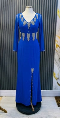 فستان اعراس • مقاس ٤٠/٤٢