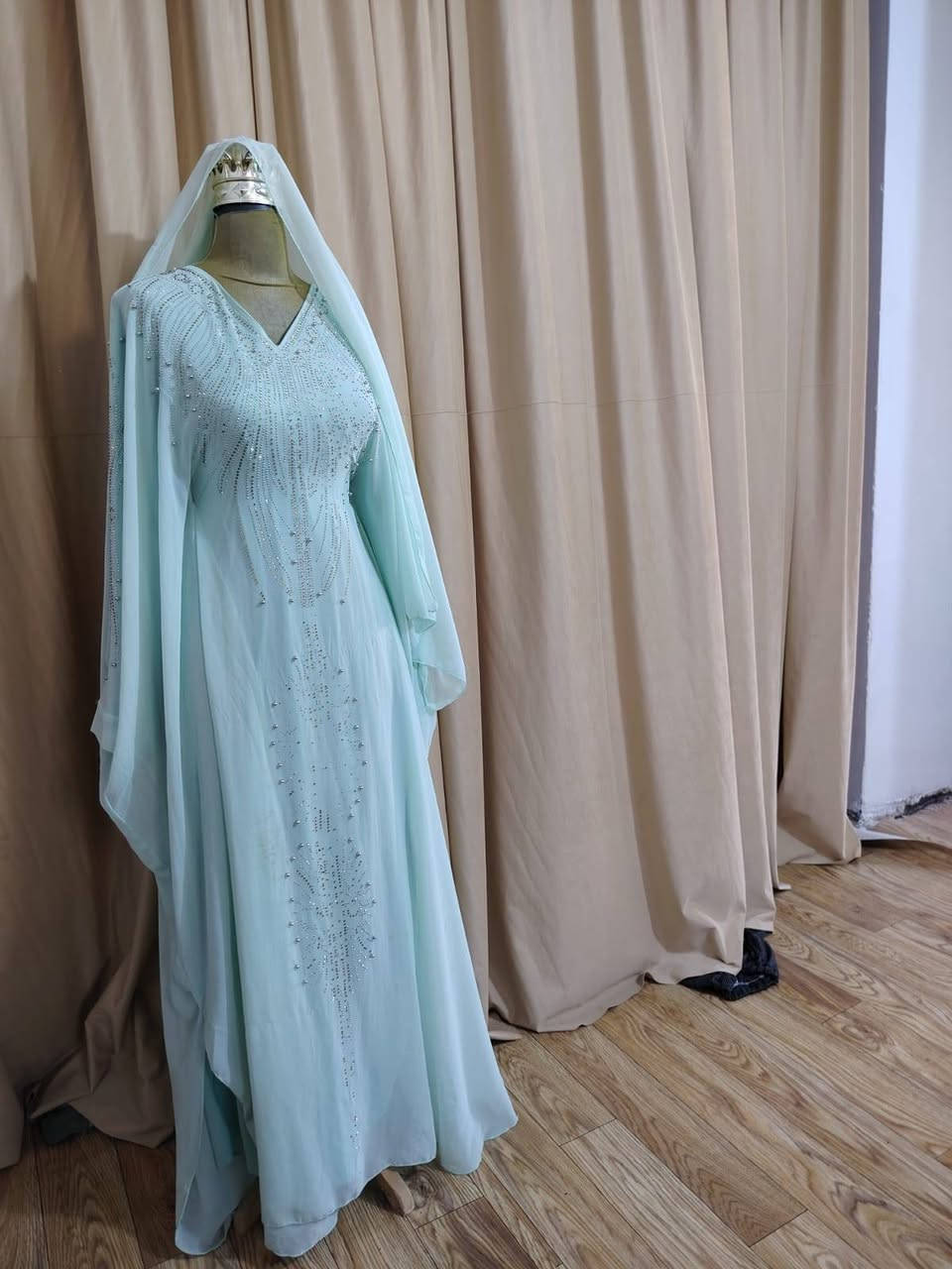 دراعه قياس فري سايز تلبس من وزن 40 لل90 طويل، 160او 163 توصل وتساب ***********
