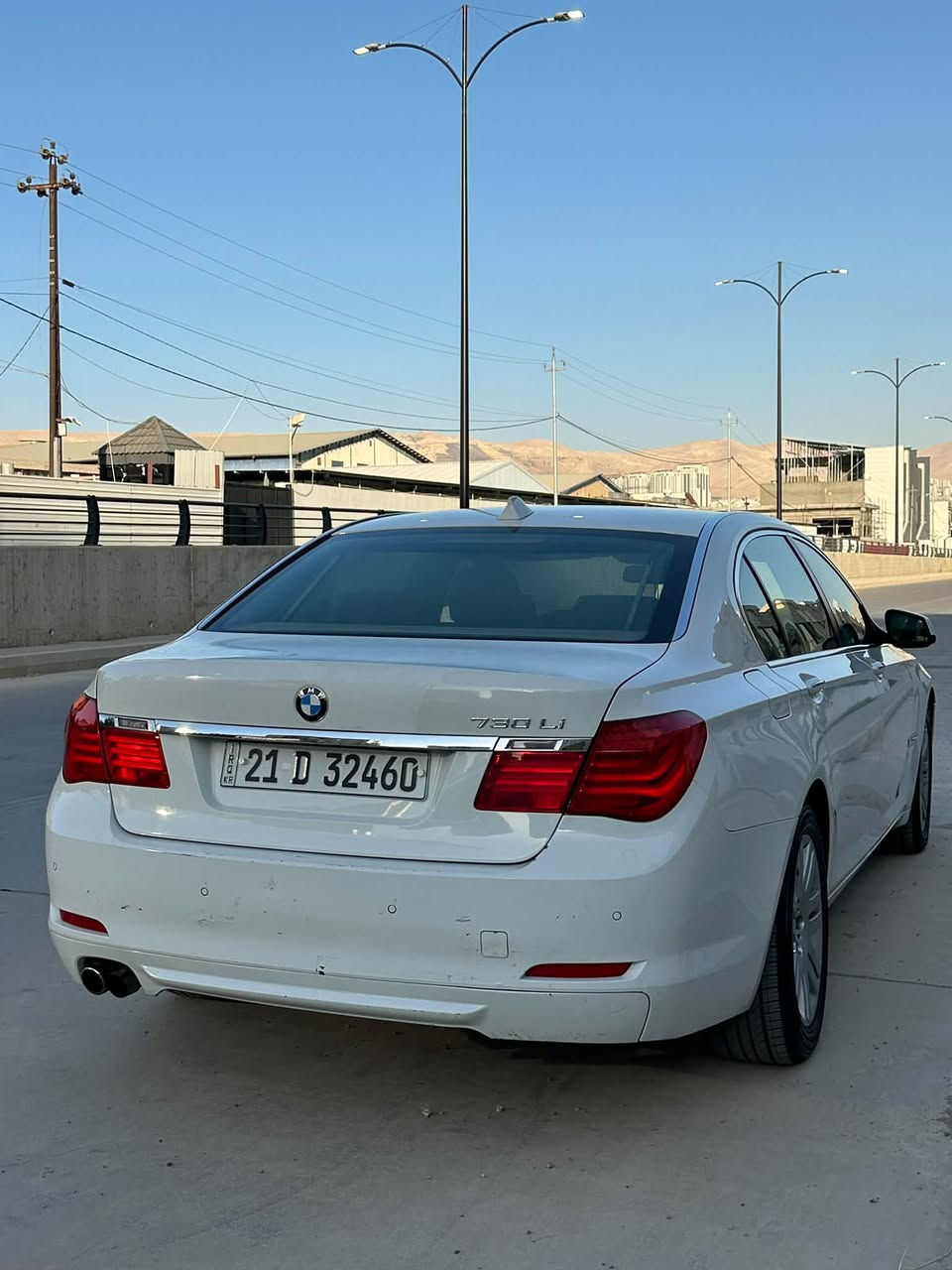 BMW 730Li
وكاله العروش موديل 2012
محرك 6 سلندر  بدون توربو المرغوب N52
سنوية وهزة ورقم جديدات
‏ضمان دولي
سي دي 6 اقراص
شاشه 
سلايد روف 
بصمة . بصمتين الوكالة موجودة 
خزن ميموري كشنات + ستيرن
كشنات فول. كهرباء 
5 بردات 
حساسات 360
مري شفط + قلاب مع البك
اوتو هولد 
انظمه قياده 4 
دبل خلفي جوبلس
هاند بريك كهرباء
ماشية 267 الف 
صيانة كاملة بدون اي خلل ولا مسج
كير ومكينة مكفولات 
باب خلف السائق صبغ 
والصندوك 
باتري جديد 
تخم تايرات جديد
سيرفس كامل بدون اي نقص
رقم سليمانية الجديد بسمي تحويل مباشر 
العنوان سليمانية 📍
السعر 165ومجال حگ الجية
للأستفسار اتصل ***********
