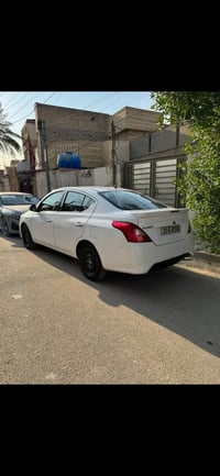 نيسان سني موديل ٢٠٢١ ام البليته الزركة سيارة نضيفه كير مكينه مكفولات ت...