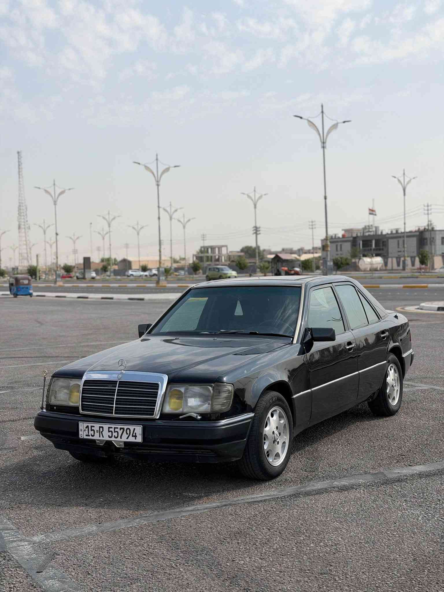 مارسيدس دب 1992
محرك 3000 vvti
كير ومحرك مكفولات 
مصبوغة عام جمالية 
جام كهربائي 
تبريد شغال 
منضومة بانزين كاملة ومنضومة تبريد وكبريسر 20 ستوني شادهن 
السيارة نضيفة وجاهزة 
رقم دولي مشروع وطني تحويل ثاني يوم بـ اسمي 
العنوان : كربلاء 
السعر : 50$
الرقم : ***********
