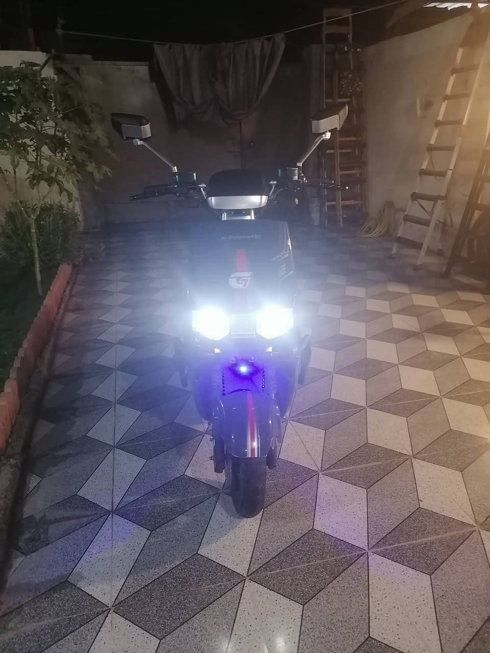 سلام عليكم للبيع موديل 24نضافه 90بل ميه ملف نحاس سته بطاريه السعر650 اوبيه مجال للتوصل *********** مكاني صلاح الدين الدجيل
