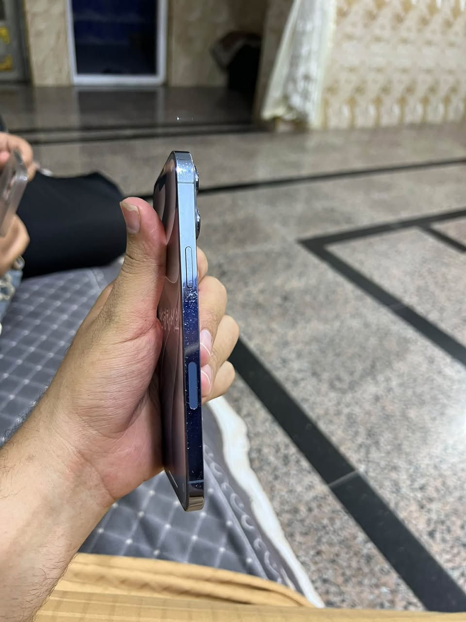 ايفون ١٣ برو ماكس • ٢٥٦ • شاصي مخدوش