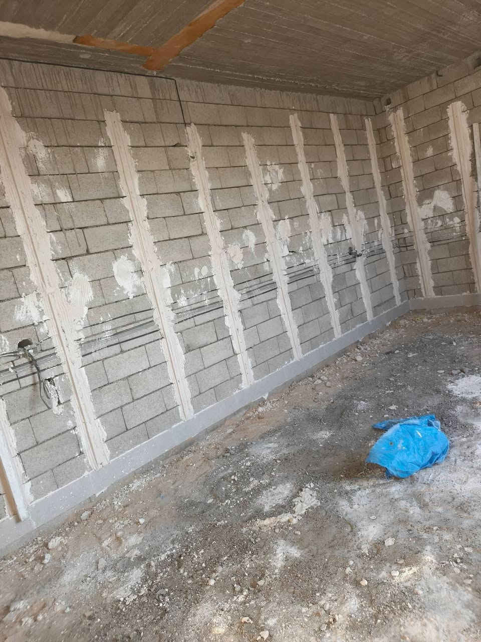 االسلام عليكم كادر جص من الموصل متكون من 5 اسطوات و5 عمال متواحدين حاليآ بل علم وشغل مصاطر وخيط الخاص مفتوح ***********/واتس اب *********** خابر وتدلل
