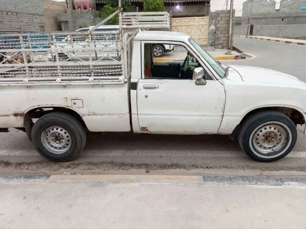 سلام عليكم ورحمة الله وبركاتة  بيكم موديل 1980 للبيع الإستغفار على هاذه رقم الهاتف. ***********
