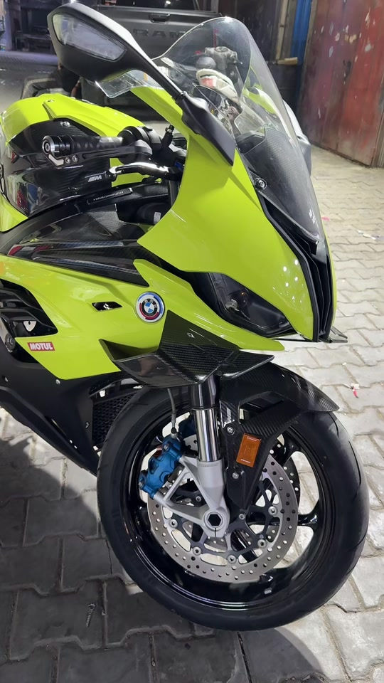 احلى واجمل قطعه على مستوى العراق والاهم مو انتربول 🤣🤣 #فقار_دبي_حسابي_الجديد #فقار_دبي #bmw 
