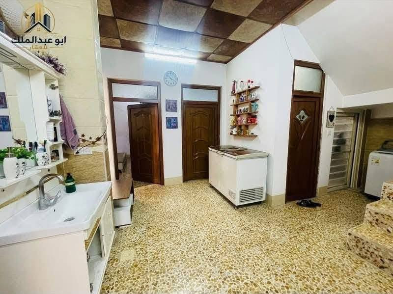 🏡دار للبيع 🏡
الموقع 🌎:- الملايين الاولى (خلف الكمرك)
المساحه :-125م📍
الواجه :-8م📍
غرفتين نوم 🛏️
استقبال 
مطبخ +هول +صحيات
الدار ركن ⛳
للاستفسار اكثر 
***********☎️
***********☎️
