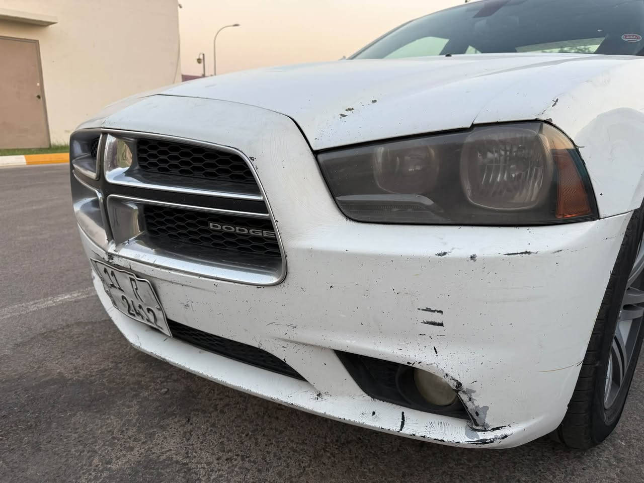 جارجر 2011 لون ابيض رقم مميز بأسمي
محرك 3600 / گير طيارة جديد/ اكسن جديد
صدر 80‎%‎ 
تايرات 90‎%‎
السيارة ضررهة بسيط وليس حادث
بجم كبس بدون لغد بدون شاصي 
بارد بيهة بالباب عكس السايق 
بارد بالجاملغ الامامي عكس السايق
جاملغ خلفي ربع حار مصبوغ مع الدعامية الخلفية
(اكفل الكير والمحرك والاكسن والاصوليات)
تجي تشوف بعينك تقتنع وتروح وراهة بايعلك كوم حديد ملك الشارع 
ملاحظة (بيع فقط )
السعر 115 قفل قفل قفل 
مكانهة بغداد / بسماية
***********
