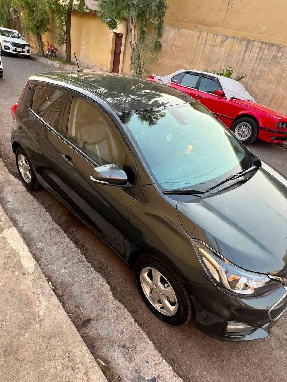 للبيع 
شوفرليت سبارك 2022 
3 سلندر فول مواصفات عدا سلايد 
 بصمة
كشنات جلد 
شاشة ابل كار بلي 
دشبول لمس 
ويل كب تايرات جديدة 
حساسات خلفية وأمامية  
رادرات جانبية 
اوتو ستارت وكثير مواصفات 
ماشية 81500 كيلو  
السيارة وارد كوري ضررها بوند صبغ وتعديل بارد ربع جاملغ امامي وبيها تعديل بسيط بالجاملغ الخلفي على كد اربع اصابع pdr كم رصعة خفيفة مال حالوب
العنوان حي الزهور 
للاستفسار الأتصال على الرقم
 ***********
