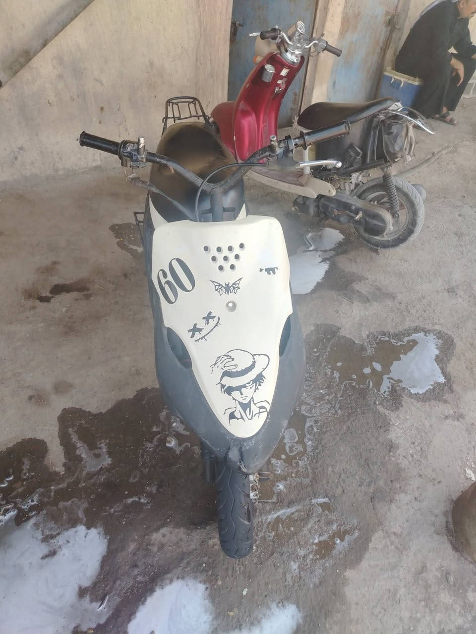 يومها 9زروف
سعر 175بيه مجال
***********

