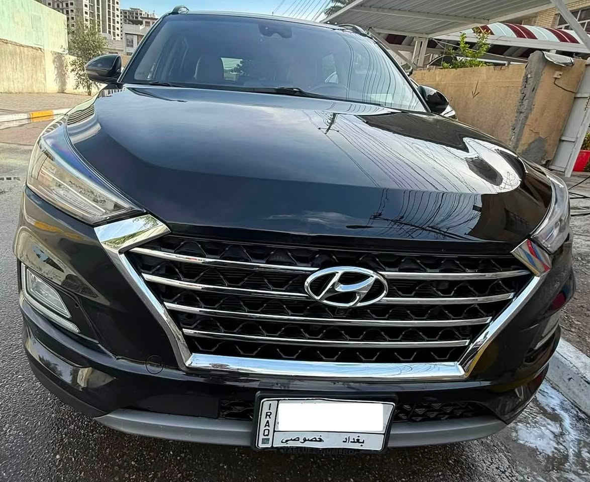 مكلف بالنشر
توسان ٢٠٢١ وارد امريكي للبيع
فول مواصفات 
١- بانوراما 
٢- محرك ٢٤٠٠
٣- بصمة ابواب وتشغيل
٤- لايت خمس عدسات
٥- رادار امامي وخلفي ونقطة عمياء
٦- خمس كامرات
٧- كشنات جلد تدفئة وتبريد 
٨- الستيرن تدفئة
٩- هاندبريك بصمة
١٠- اوتو هولد
١١- شحن لاسلكي وكار بلي
١٢- الصندوك كهرباء 
١٣- ثلاث انظمة قيادة
وبعد بيها هواية مواصفات
رقم الشاصي KM8J33AL8MU388496
السيارة كاملة مكملة مابيها اي نقص
ماشية ٥٩٢٠٠ ميل قابل للزيادة
حادثها بنيد ودعامية امامية ومبدلة اصليات نفس اللون وبيها رصعة بالتكمة جهة السايق مال نقل
والدعامية الخلفية فقط مصبوغة
ايرباك الدركة فقط طاك
السعر ١٧٥٠٠$ يعني (١٧٥) ورقة وبيها مجال
لتفاصيل اكثر الاتصال على الرقم ***********
