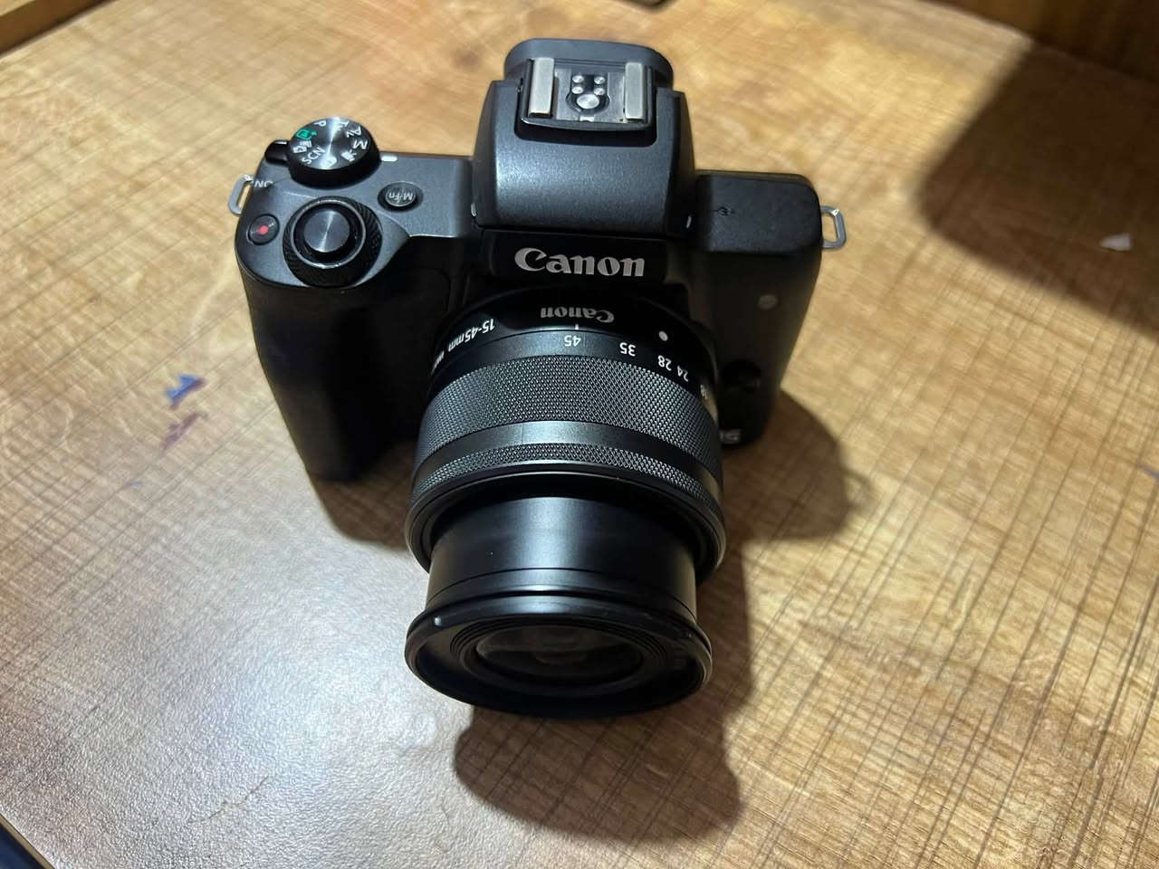 كامره كانون EOS M50 mark ll
نضافه 100‎%‎
مع عدسه 15-45
السعر500
بغداد 
واتساب ***********
