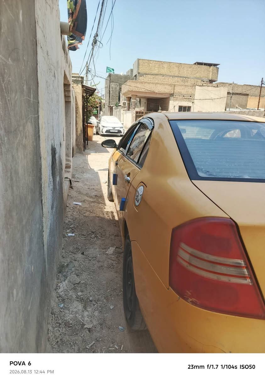 ليفان 620مصفره هيئه وغرامات مكينه وكير كورله اوتماتيك السياره مابيها ضربه 27وبيها مجال خابر وتدلل ما متواجد علنت ***********
