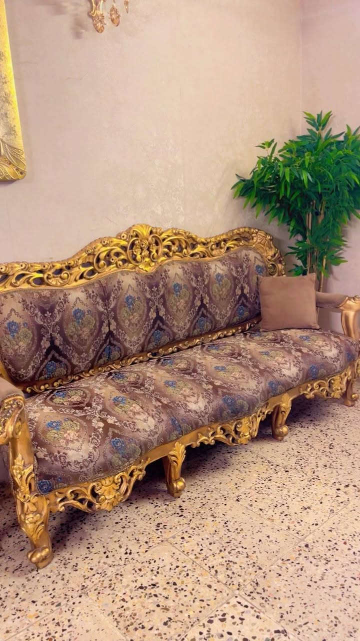 السلام عليكم
للبيع تخم مصري خشب اصلي درجه اولى 
٢_ كبار 
٤_ صغار 
١_طبله 
للأستفسار مراسلة الواتساب ***********
