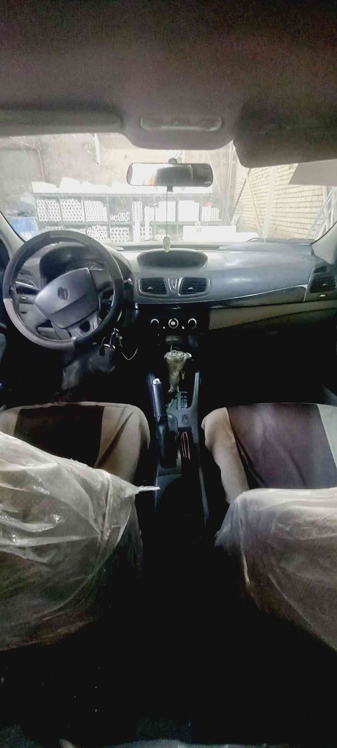 رينو فلونس موديل ١٣ للبيع او المراوس السعر ٤٥
حداديه نص عمر
تبريد عوزه بس غاز 
محور مكينه وكير كورله انسه الصرفيه اقتصاديه
سنويه ساقطه 
من حورتها ما ربطو الفيش مال الكيجات 
ضربتها الجاملغ الخلف السايق ابع مصبوغه حزام 
باتري جديد وياله وتايرات جدد 
درايم شفت جديد السياره حلوه ما متعوبه نصبتها حلوه هذا كا البيها اقره وتصل وانه خادم رقم *********** المكان بصرة
