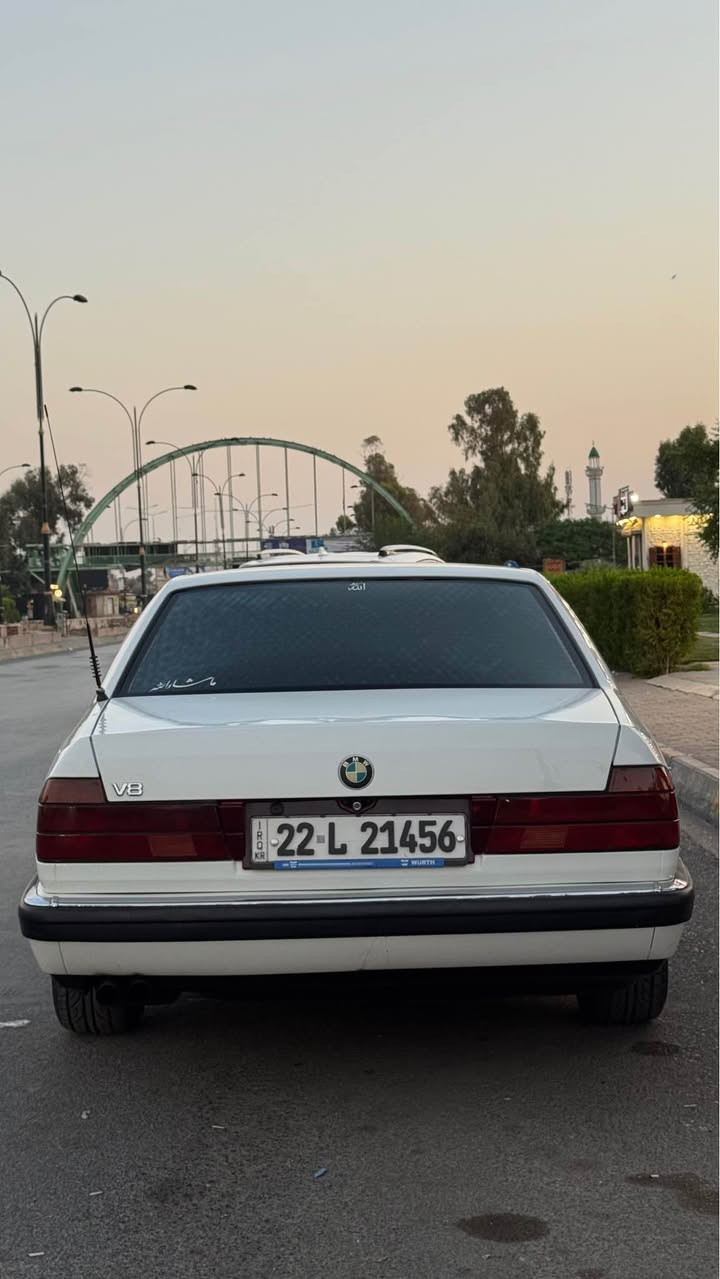 bmw 730 1991 محرك فل كير تبريد شرط سنوية جديدة بطاقة بانزين صبغ جمالية بدون ضربة 
*********** للبيع او مراوس كركوك, العراق
