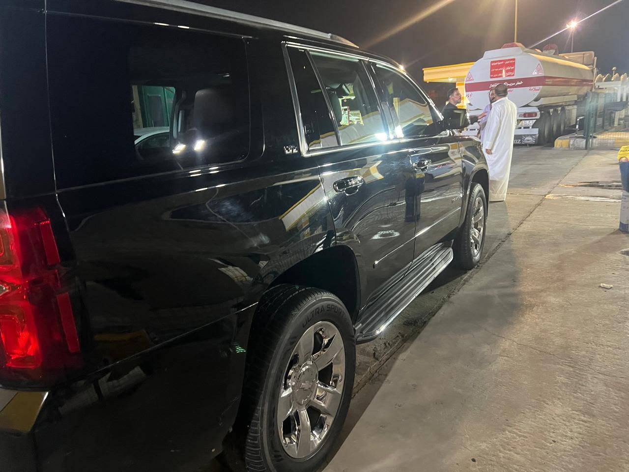 تاهو موديل LTZ15 دخول ضباط ماشيه 200000 الف تبديل دعاميه فقط سيار كفاله السعر 30الف دولار وبيه مجال رقم صاحب السياره***********
