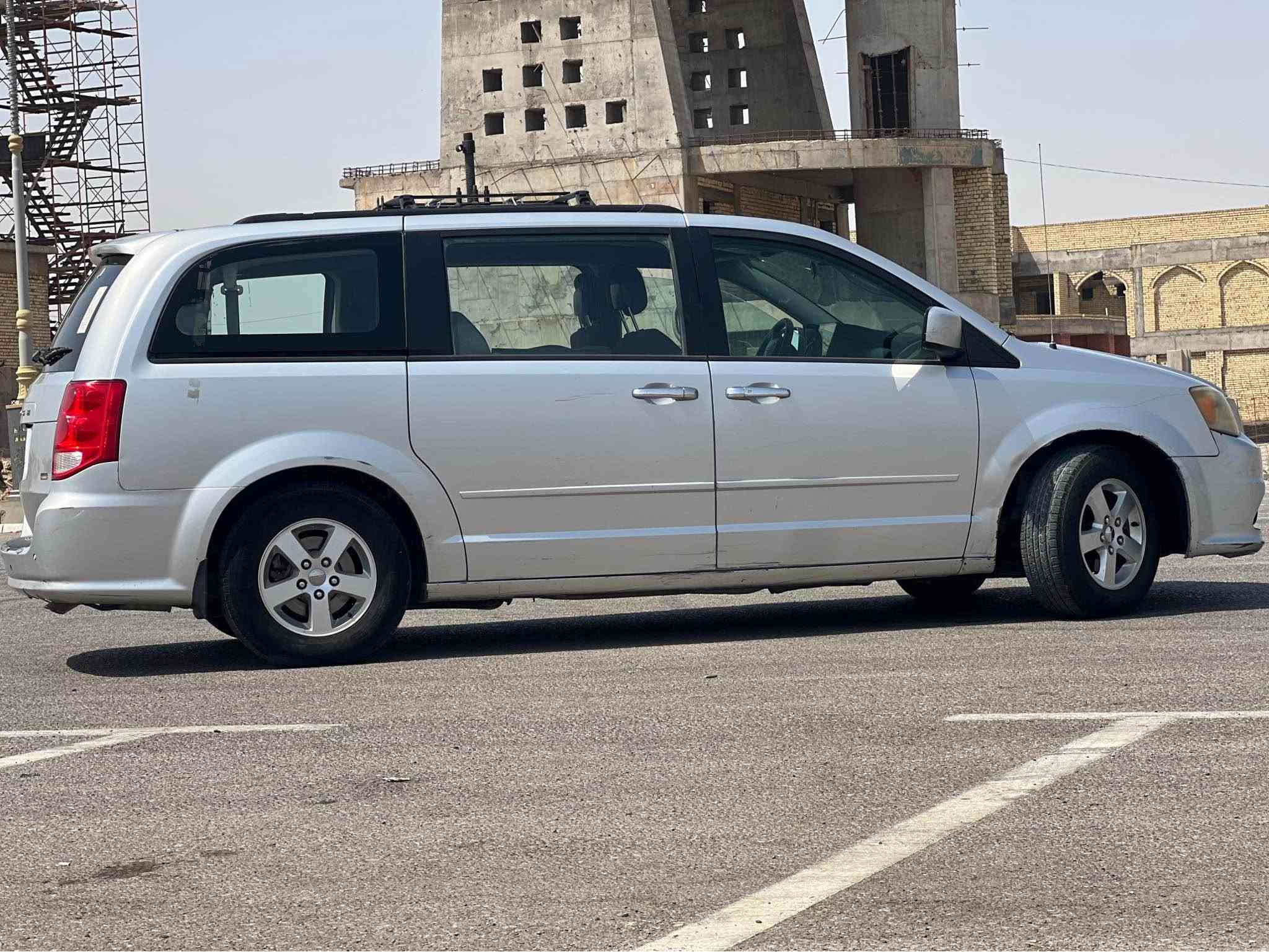 دوج كرفان بيبان كهرباء نص بصمه كامره تبريد 3قطع رقم بغداد انكليزي 
للأستفسار *********** كربلاء, العراق
