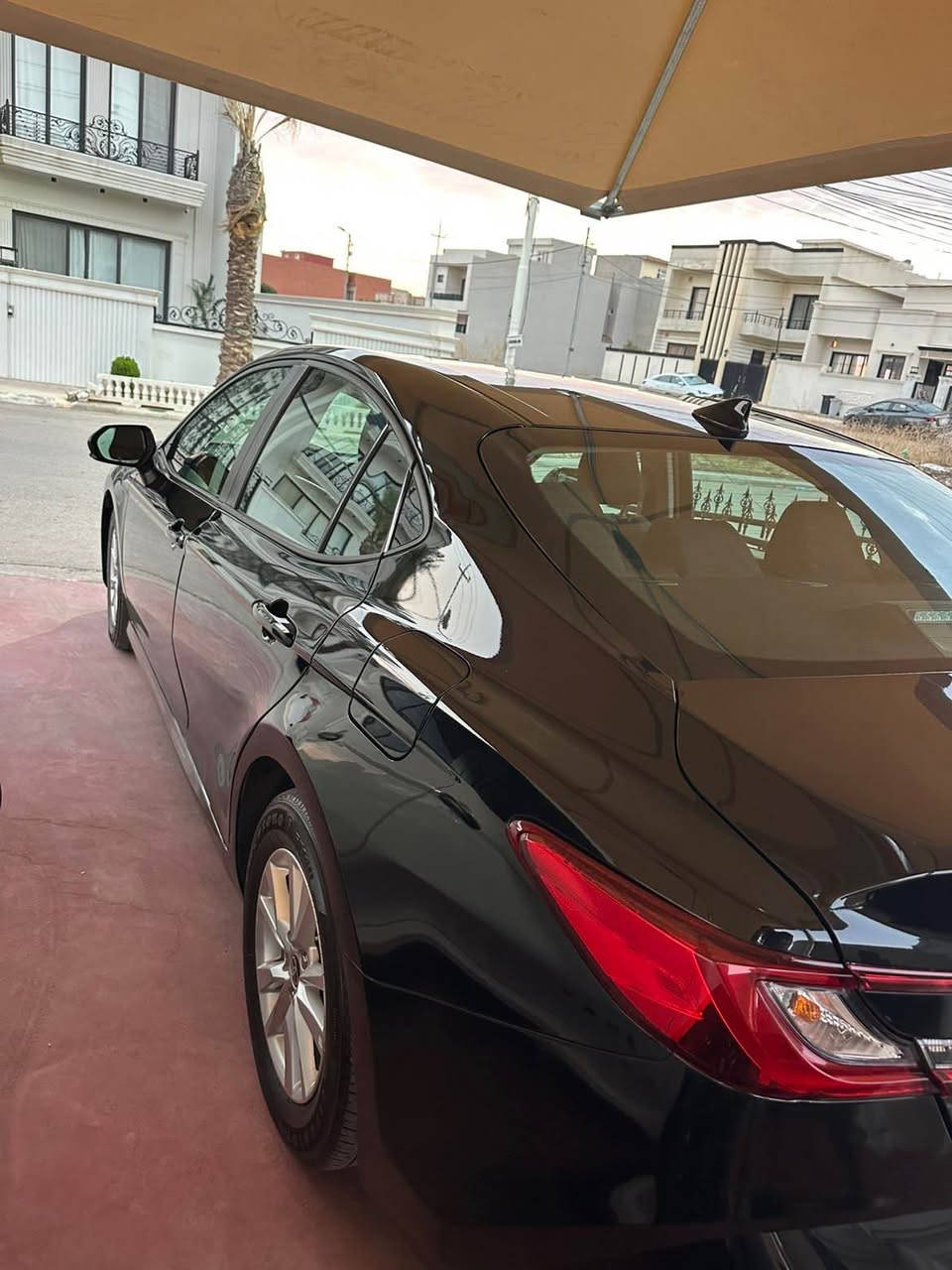 Camry LE 2025 Hybrid / كامري
5 بانزين / هاييبريد
السيارة للبيع فقط 
الضرر: بدون صبخ بدون تعديل بدون pdr بدون شخطة بدون دواخل و ارباك سيارة كلين تايتل 

السيارة ماشية :25 الف ميل

السعر:223

المواصفات

• كرسي الأمامي كهربائي
• كاميرا خلفية
• حساسات خلفية.
• رادار امامي
• مانع تصادم
• محدد مسار
• تصحيح مسار
• مثبت سرعه
• مانع انزلاق
• استيرنق متحرك
• تحكم طارة
• نقطة عمياء
• مانع تجاوز
• حساسات مانع تجاوز
• بصمة تشغيل
• دخول ذكي
• شاحن ويرلس
• اضوية اماميه زنون LED
• اضوية خلفية LED
• ليد زنون نهاري
• ويل قياس 18
ECO + TRIP نظام •
• نظام GPS + خرائط
• نفكيشن
ECO / Normal / Sport أنظمة قياده 3 •
• اوامر صوتيه
• بلوتوث
USB مدخل •
كفاله كير مكينه
 لل تواصل معنا عبر واتساب :*********** اكر, نينوى
