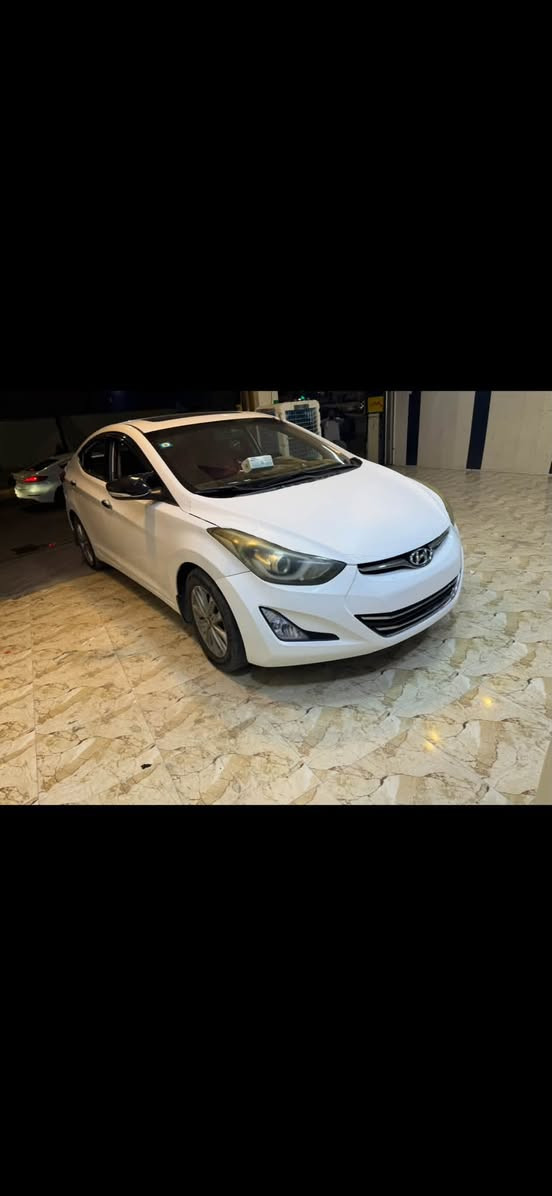 النترا 2014 بيها 3 قطع صبغ وتكحيلات بسيطه رقمها بغداد مكان الرمادي سعرها 98 وبي مجال 
***********
فقط اتصال
