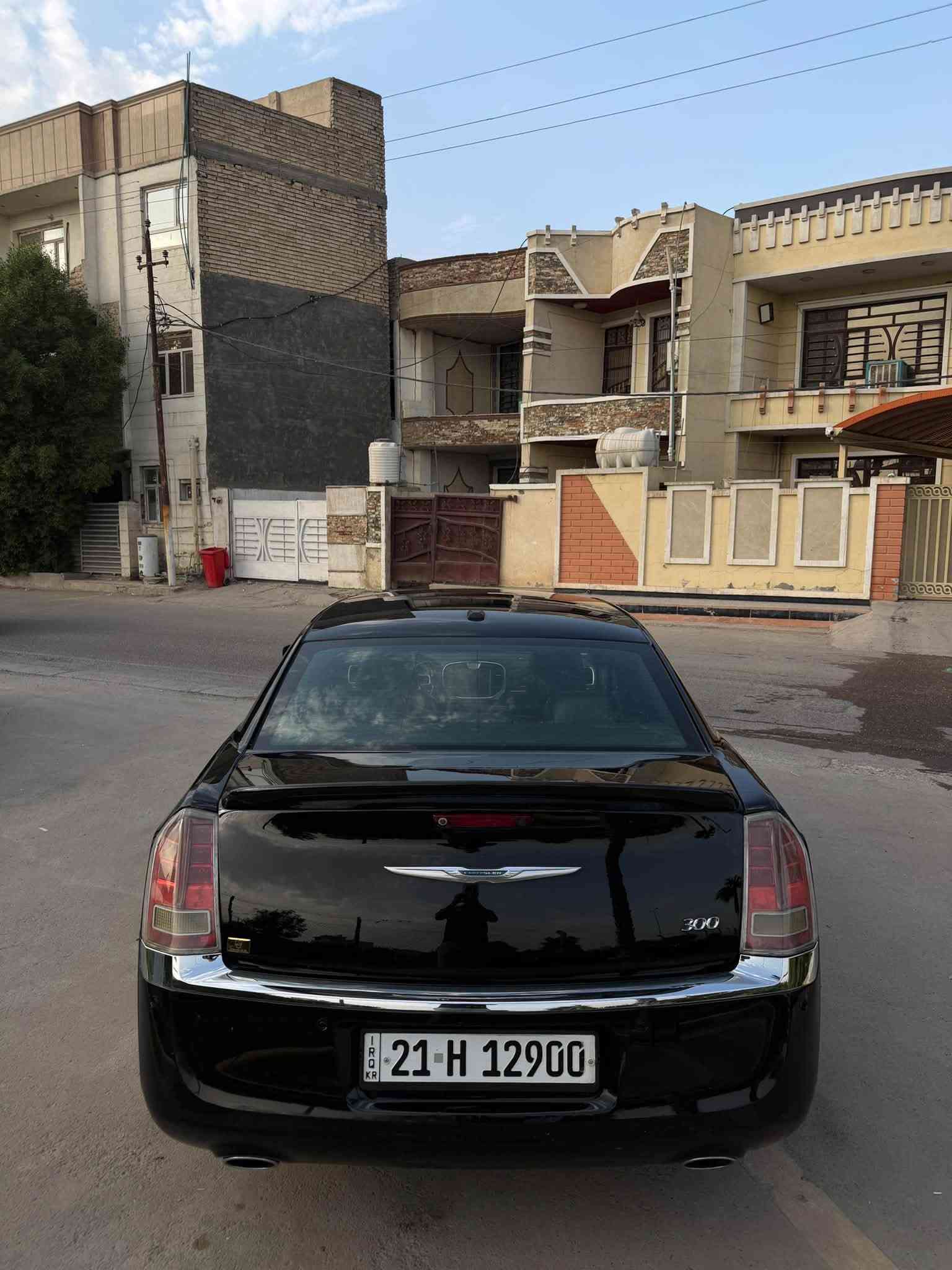 كلايسلر ٣٠٠ • ماشية ١٤٥ الف • بدون صبغ