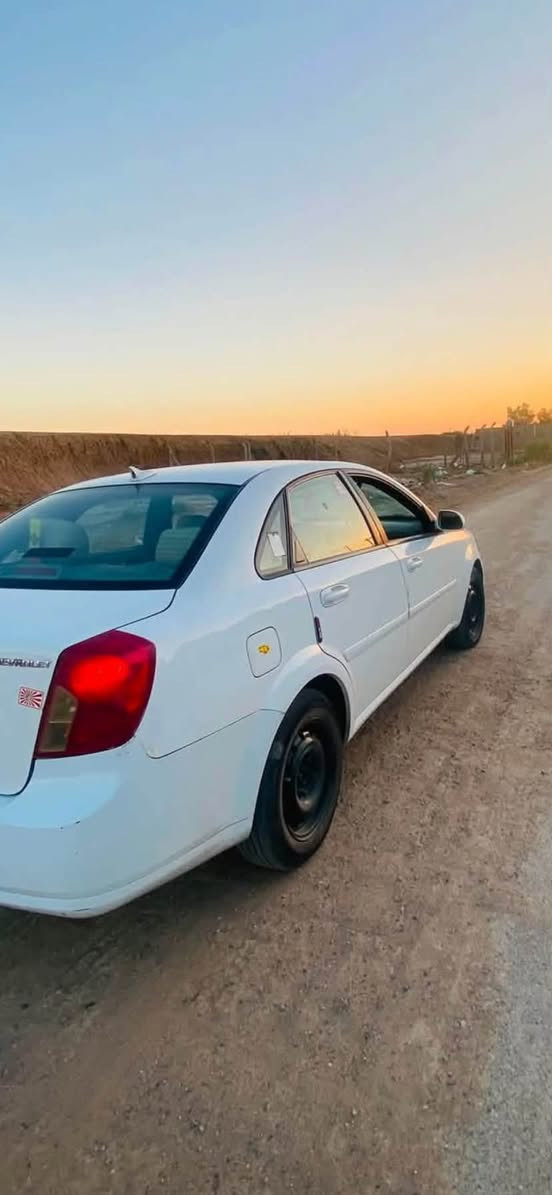سلام عليكم اوبتر للبيع مديل ٢٠١٢السايره بيها قطعه بنيد ا مبدله فقط الغوده والشواصي مكفوالت 
 السياره كير ومحرك خير من الله 
سعر ٧٤وبيها مجال رقمها بغداد 
مكان السياره بغداد حي اور
هـ***********
