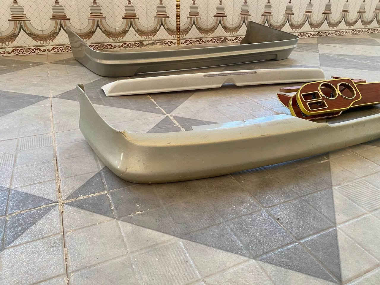 سلام عليكم كماليات ملكه للبيع الحيه امامي + الحيه خلفيه جدد مصبوغات صبغ درجه اوالى سبايدرجنطه خلفي ابو نشره ميز دشبول جهاز رماش الغراض كلهن جدد  مكاني كربلاء سعر كلهن ٢٢٥ 
***********
